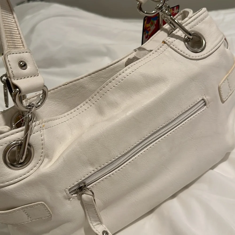 Totes - Picture 3 of 4